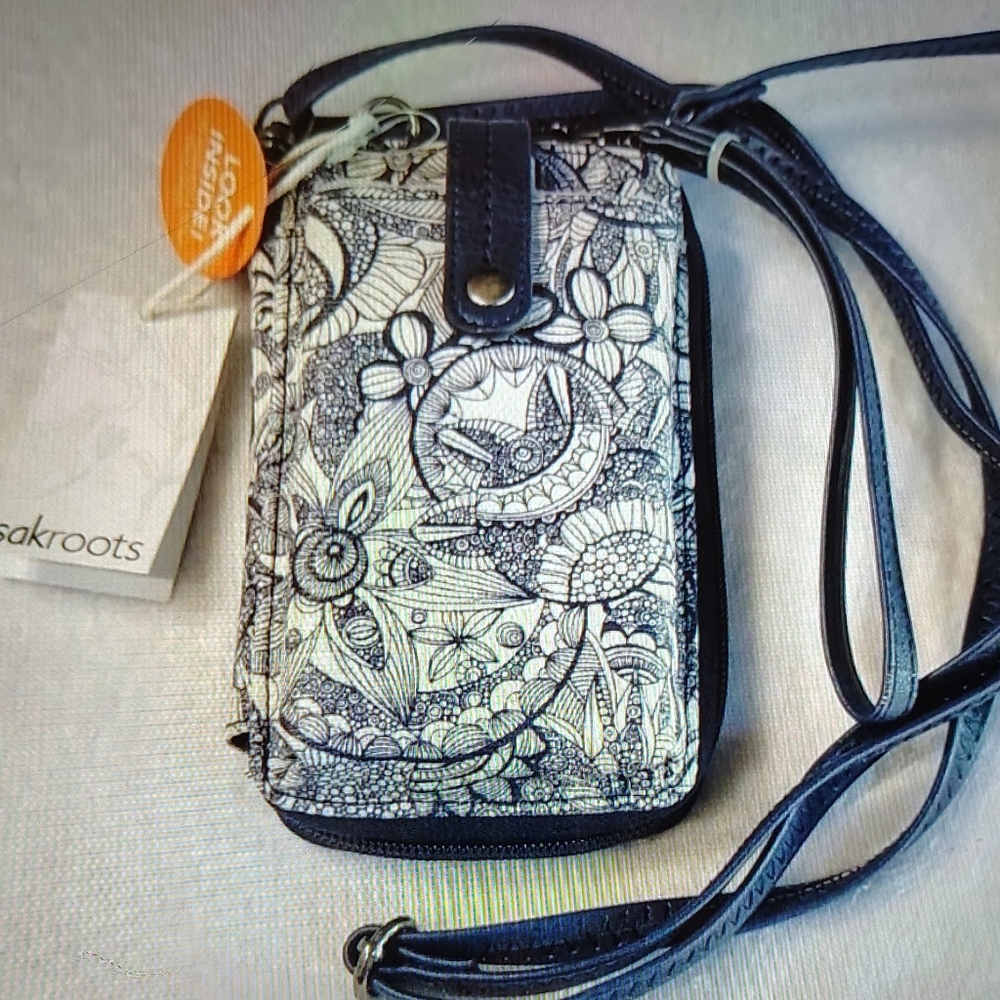 Sakroots Smartphone Wristlet Wallet Crossbody Handbag Navy Spirit